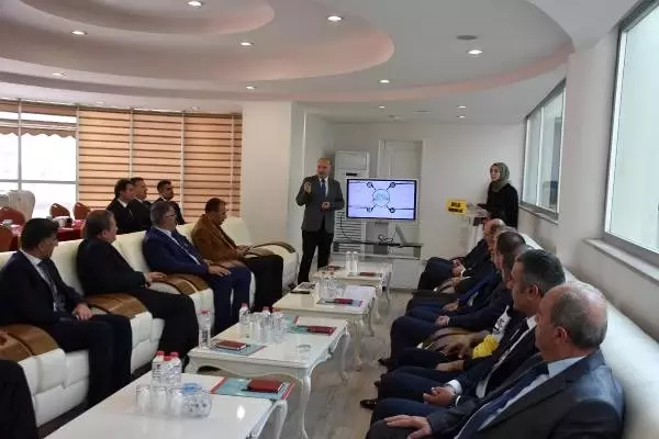 8 ilin milli eğitim müdürleri Bitlis'te toplandı