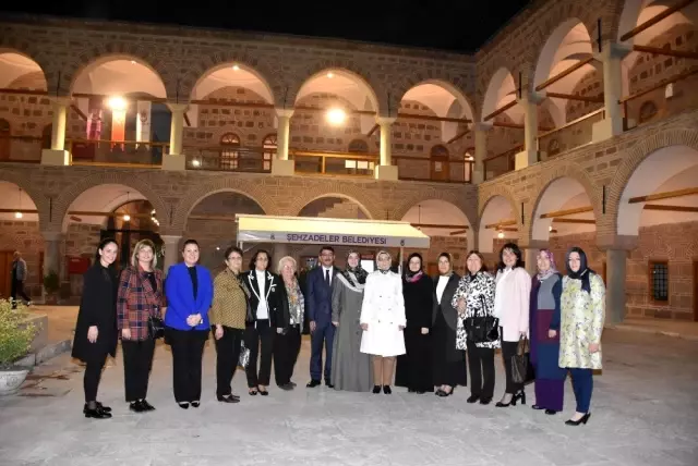 AK Parti'li kadınlar Kurşunlu Han'a hayran kaldı