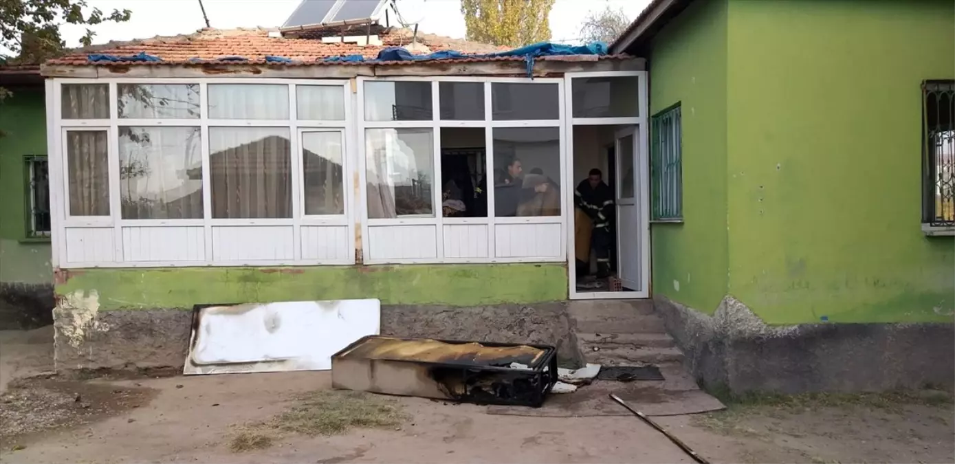 Aksaray'da ev yangını