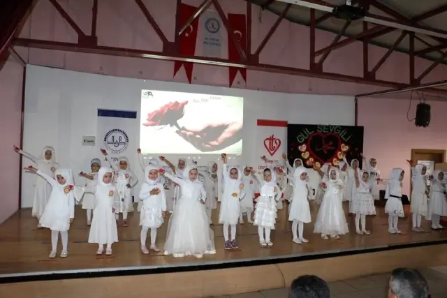 Altıntaş'ta 'Peygamberimiz ve Aile' konulu program
