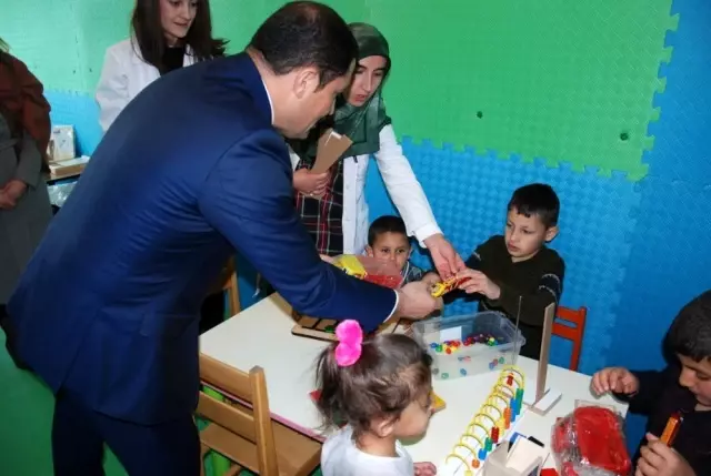 Ardahan'da özel eğitimli öğrenciler için eğitim verecek otizmli sınıfları ve spor salonu açıldı Ardahan'da özel eğitimli öğrenciler için eğitim verecek otizmli sınıfları ve spor salonu açıldı