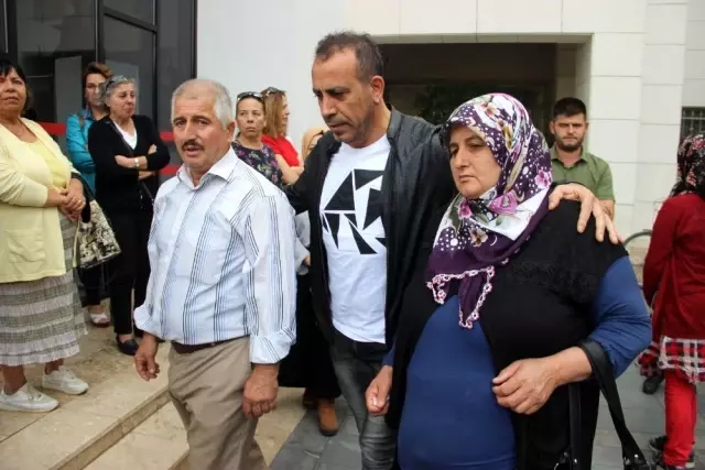 Haluk Levent, kuzeninin tacizine uğrayarak intihar eden kadının duruşmasına katıldı Haluk Levent, kuzeninin tacizine uğrayarak intihar eden kadının duruşmasına katıldı