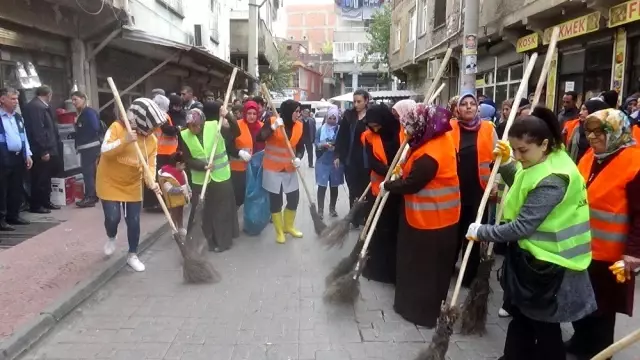Bağlar sokaklarına kadın eli değdi Bağlar sokaklarına kadın eli değdi