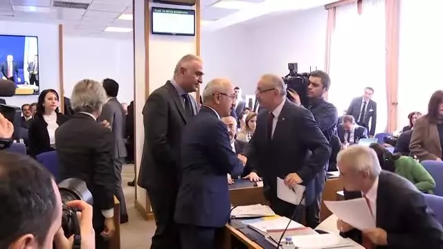 Bakan Ersoy: Bakan Ersoy: