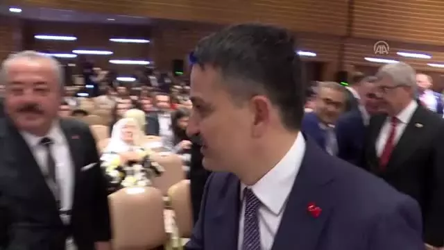 Bakan Pakdemirli'den İzmir'e tarıma dayalı OSB müjdesi
