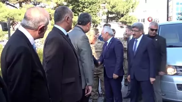 Bakan Yardımcısı Ersoy: 'Başladığımız bütün operasyonlarımız aralıksız ve kesintisiz devam ediyor' Bakan Yardımcısı Ersoy: 'Başladığımız bütün operasyonlarımız aralıksız ve kesintisiz devam ediyor'