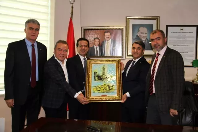 Başkan Böcek'ten DTB'ye ziyaret Başkan Böcek'ten DTB'ye ziyaret