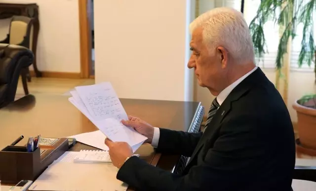 Batmanlı öğrencilerden Başkan Gürün'e duygulandıran mektuplar