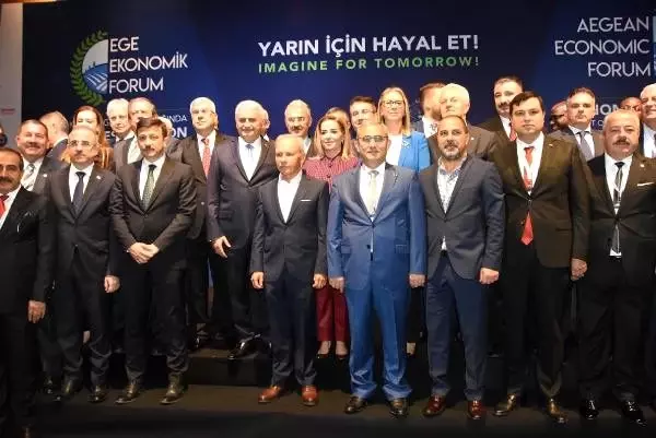 Binali Yıldırım, Ege Ekonomik Forum'a katıldı Binali Yıldırım, Ege Ekonomik Forum'a katıldı