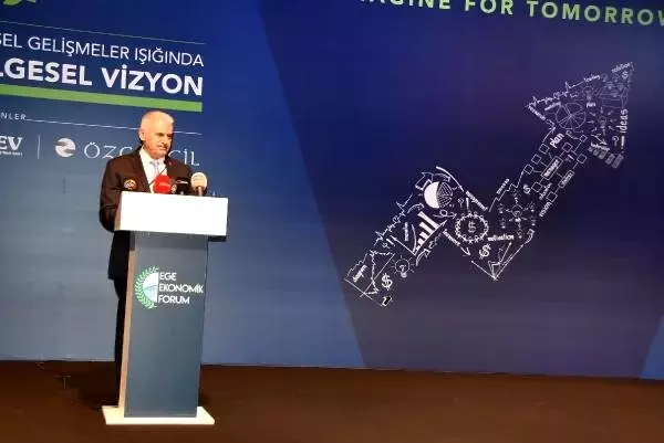 Binali Yıldırım, Ege Ekonomik Forum'a katıldı Binali Yıldırım, Ege Ekonomik Forum'a katıldı
