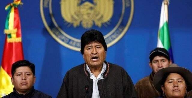 Bolivya Devlet Başkanı Evo Morales'i darbe tehdidiyle indiren Genelkurmay Başkanı görevden alındı