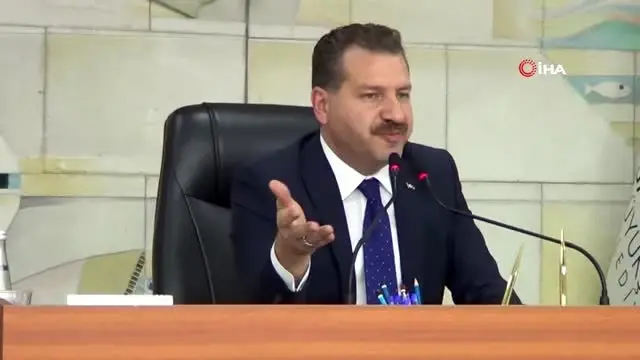 Büyükşehir Belediye Meclisinde gerginlik Büyükşehir Belediye Meclisinde gerginlik