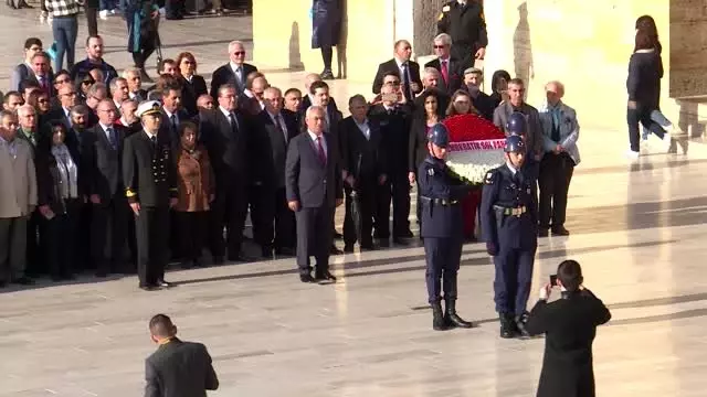DSP'den Anıtkabir'i ziyaret
