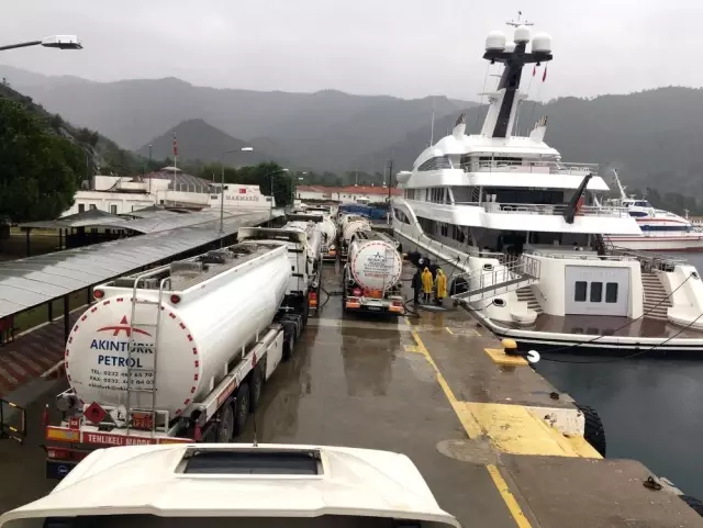 Dünyanın en Lüks devasa yatlarından 'Amatasia' Marmaris'e demir attı Dünyanın en Lüks devasa yatlarından 'Amatasia' Marmaris'e demir attı