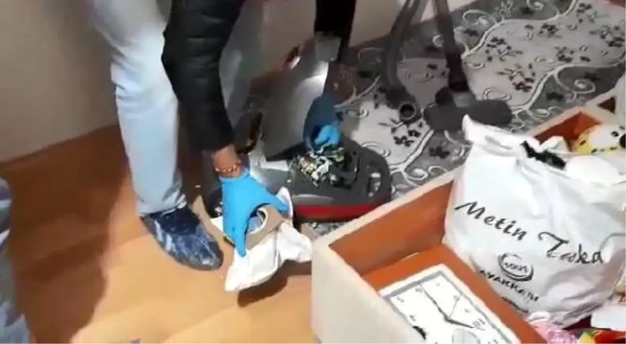 Elektrikli süpürgeye saklanan uyuşturucuyu, jandarma buldu