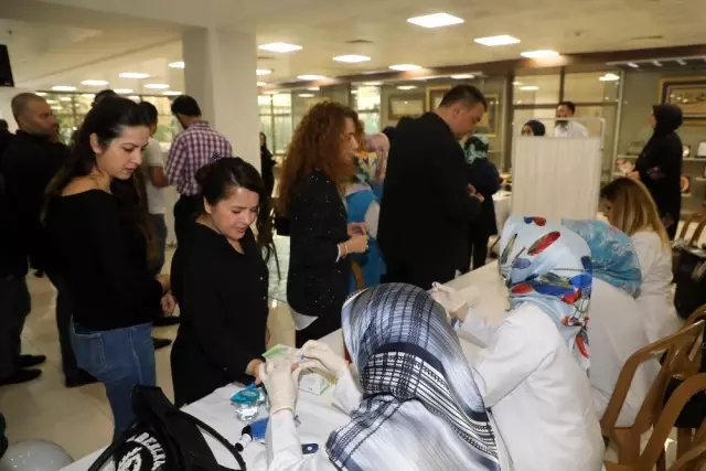 Eyüpsultan Belediyesi'nde 'Diyabet Günü'nde personele sağlık taraması Eyüpsultan Belediyesi'nde 'Diyabet Günü'nde personele sağlık taraması