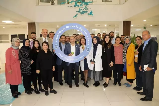 Eyüpsultan Belediyesi'nde 'Diyabet Günü'nde personele sağlık taraması Eyüpsultan Belediyesi'nde 'Diyabet Günü'nde personele sağlık taraması