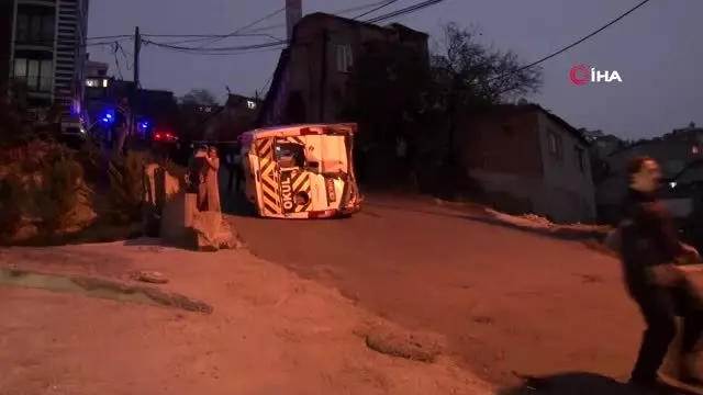 Eyüpsultan'da okul servisi devrildi: 7 yaralı