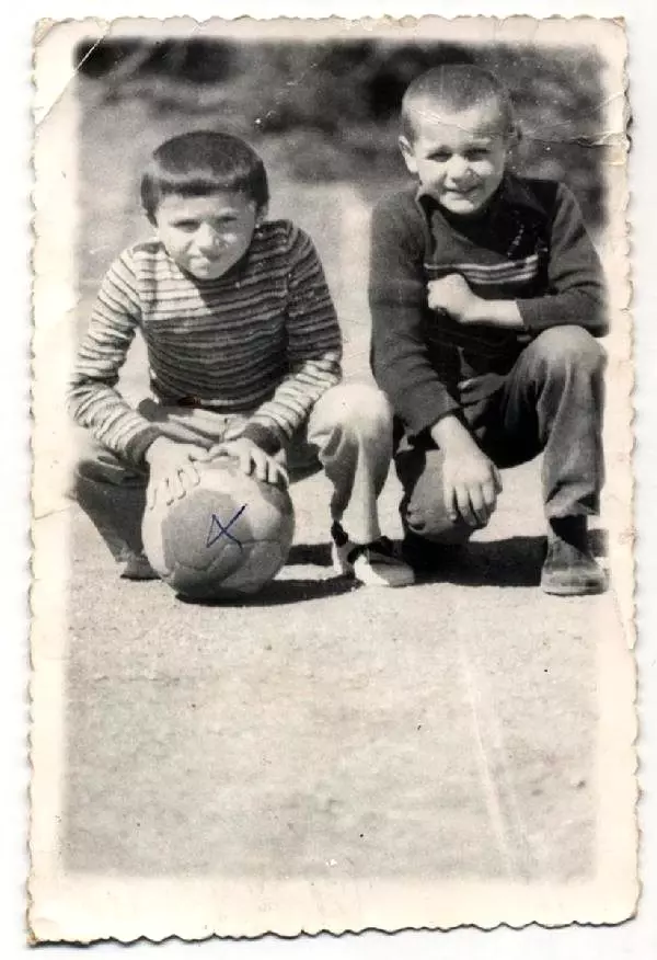 Futbolcu olacaktı, öğretmenin şaplağı ile vali oldu Futbolcu olacaktı, öğretmenin şaplağı ile vali oldu