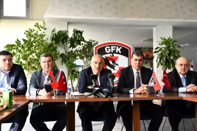 Gaziantep FK ve Gaziantep Basketbol birleşiyor Gaziantep FK ve Gaziantep Basketbol birleşiyor