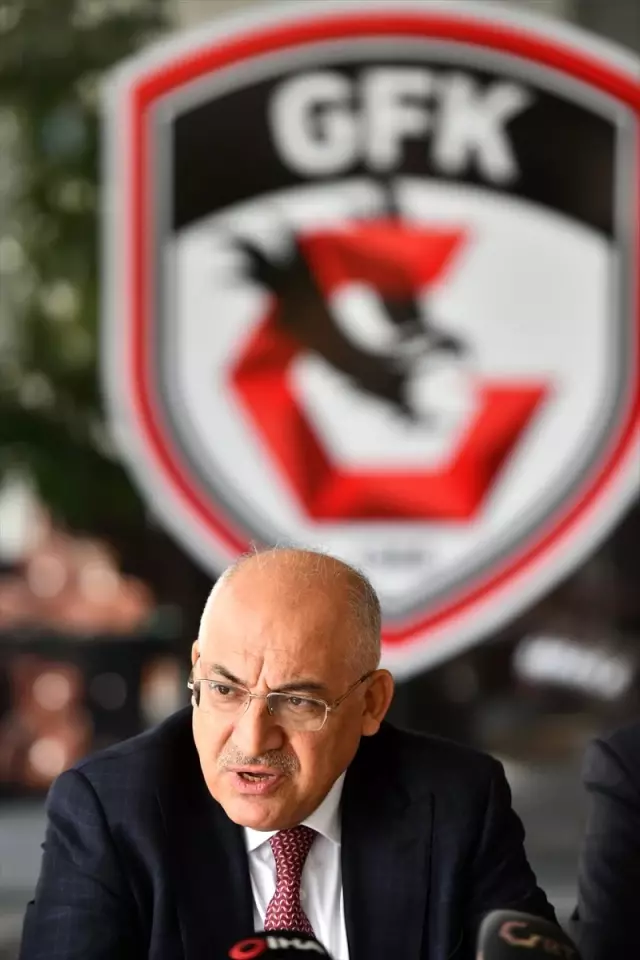 Gaziantep FK ve Gaziantep Basketbol birleşiyor Gaziantep FK ve Gaziantep Basketbol birleşiyor