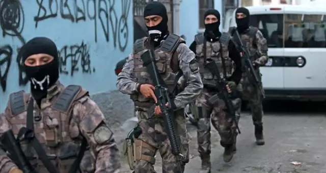 Gaziantep'te HDP'ye şafak vakti 500 PÖH operasyon düzenledi