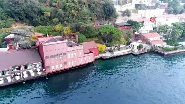 Gemi çarpan yalının son hali havadan görüntülendi Gemi çarpan yalının son hali havadan görüntülendi