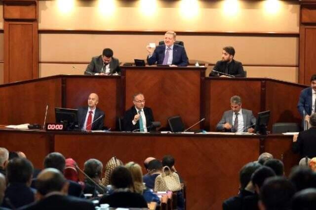 İBB Meclisi'nde 39 ilçenin 2020 bütçesi onaylandı.