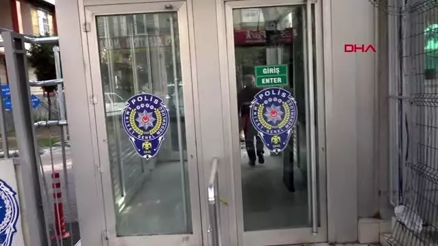 İstanbul-şansın böylesi... şans oyununda kazanıp yolda kaybetti, karakolda teslim aldı İstanbul-şansın böylesi... şans oyununda kazanıp yolda kaybetti, karakolda teslim aldı