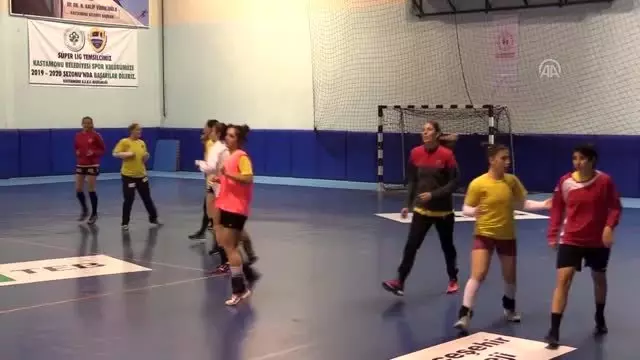 Kastamonu Belediyespor, Vaci NKSE maçının hazırlıklarını tamamladı Kastamonu Belediyespor, Vaci NKSE maçının hazırlıklarını tamamladı