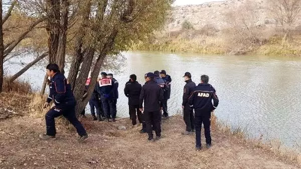 Kayıp nakliyecinin Kızılırmak'ta cesedi bulundu