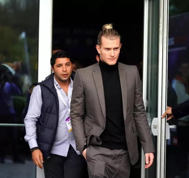 Loris Karius: 'Türkiye'de en beğendiğim futbolcu Burak Yılmaz' Loris Karius: 'Türkiye'de en beğendiğim futbolcu Burak Yılmaz'