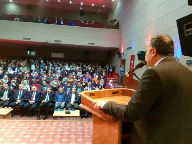 Mevlid-i Nebi Haftası'nda 'Peygamberimiz ve Aile Hayatı' Anlatıldı Mevlid-i Nebi Haftası'nda 'Peygamberimiz ve Aile Hayatı' Anlatıldı