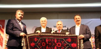 Nihat Hatipoğlu, Kepsut'ta Mevlidi Nebi konferansı verdi