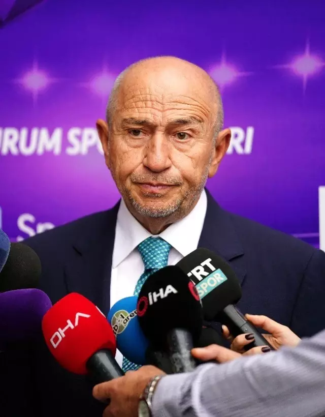 Nihat Özdemir: 'Hakemlere notum 10 üzerinden 7' Nihat Özdemir: 'Hakemlere notum 10 üzerinden 7'