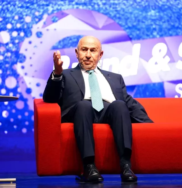 Nihat Özdemir: 'Hakemlere notum 10 üzerinden 7' Nihat Özdemir: 'Hakemlere notum 10 üzerinden 7'