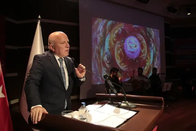 Sağlık çalışanları Atatürk Üniversitesi'nde buluştu Sağlık çalışanları Atatürk Üniversitesi'nde buluştu