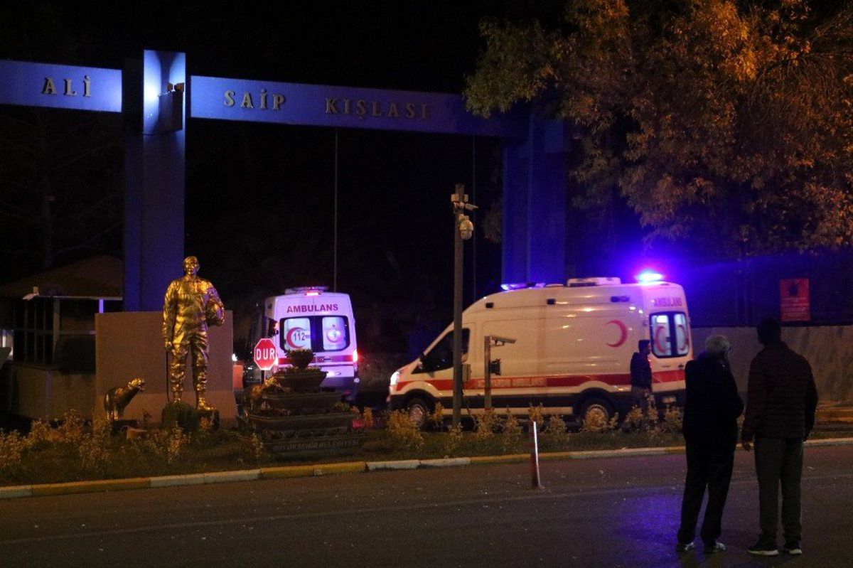 Şanlıurfa'daki mühimmat deposu patlamasında 16'sı asker olmak üzere 17 kişi yaralandı