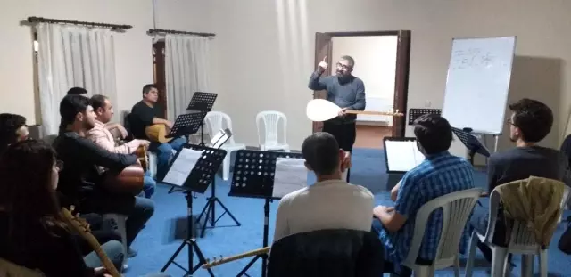Şehzadeler Belediyesinden bağlama kursu Şehzadeler Belediyesinden bağlama kursu