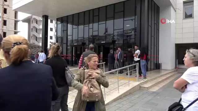 'Şeytan'ın eline düştüm' deyip intihar eden Ayşenur davası sonrası babanın isyanı 'Şeytan'ın eline düştüm' deyip intihar eden Ayşenur davası sonrası babanın isyanı