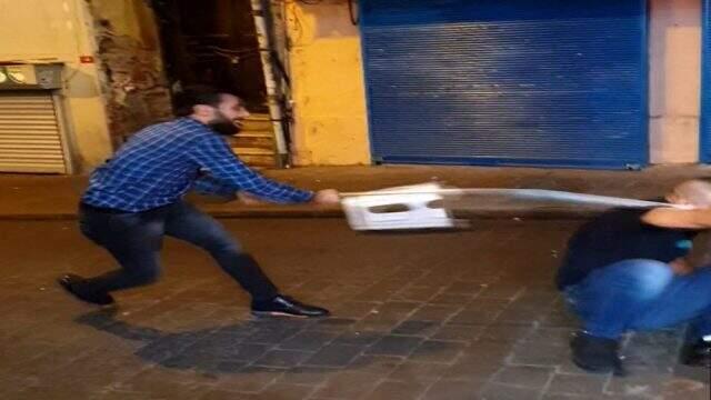 Suriyeliler Taksim'i birbirine kattı