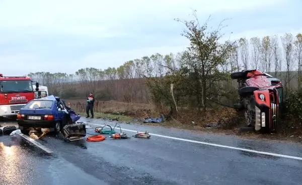 Tekirdağ'da otomobille hafif ticari araç çarpıştı: 2 ölü, 3 yaralı Tekirdağ'da otomobille hafif ticari araç çarpıştı: 2 ölü, 3 yaralı