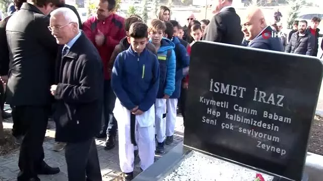 Tekvandonun Türkiye'deki kurucusu İsmet Iraz kabri başında anıldı Tekvandonun Türkiye'deki kurucusu İsmet Iraz kabri başında anıldı