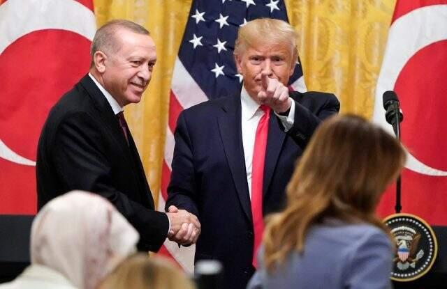 Trump'ın Suriyelilerle ilgili verdiği rakamı, Erdoğan düzeltti