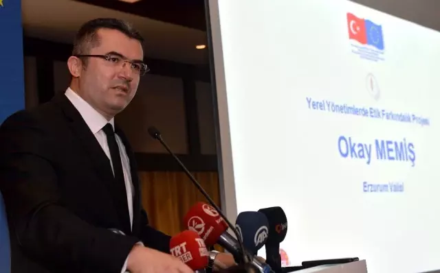 Vali Memiş Mahalli İdarelerin önemine değindi Vali Memiş Mahalli İdarelerin önemine değindi