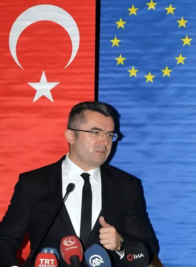 Vali Memiş Mahalli İdarelerin önemine değindi Vali Memiş Mahalli İdarelerin önemine değindi