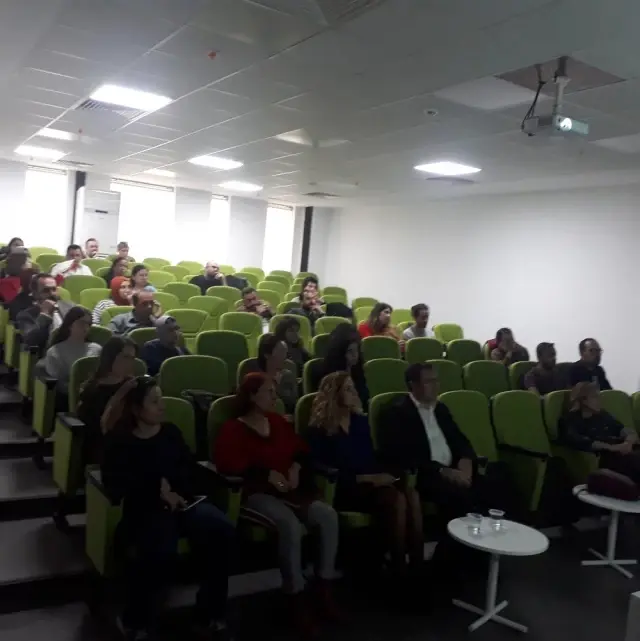 ADÜ'de 'Bilimsel Yayın Sürecinde Elektronik Kaynaklardan Yararlanma Yöntemleri Semineri' düzenlendi ADÜ'de 'Bilimsel Yayın Sürecinde Elektronik Kaynaklardan Yararlanma Yöntemleri Semineri' düzenlendi