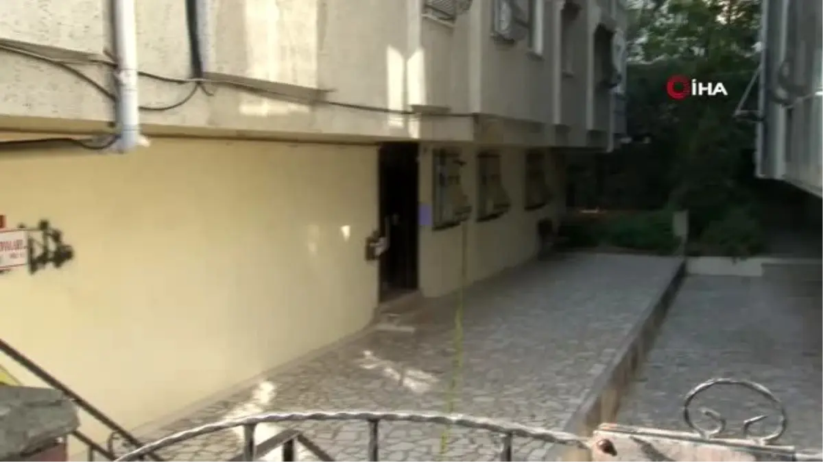 AFAD, Bakırköy'de ölen ailenin evindeki incelemelerini tamamladı