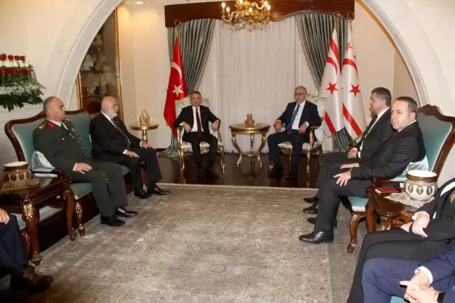 Akıncı, Cumhurbaşkanı Yardımcısı Oktay başkanlığındaki heyeti kabul etti Akıncı, Cumhurbaşkanı Yardımcısı Oktay başkanlığındaki heyeti kabul etti