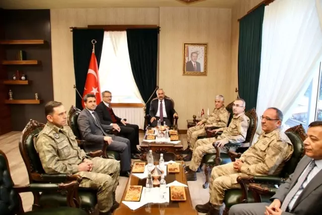 Bakan Yardımcısı Ersoy ve Jandarma Genel Komutanı Çetin Bingöl'de